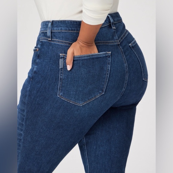 PAIGE Claudine Plus Flare Jean Size 32 Color Devoted - Picture 4 of 15